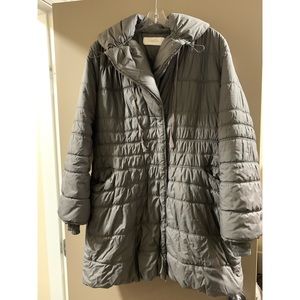 LAST CHANCE!! TAHARI Fitted Puffer Coat